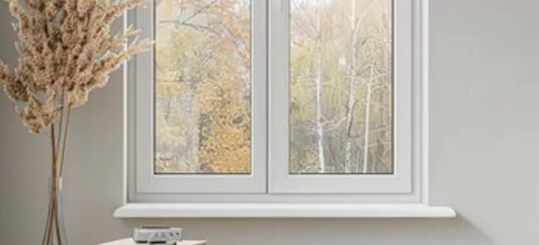 Vinyl Window Stool in Vero Beach South, FL